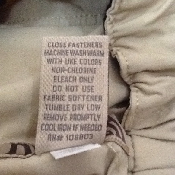 Duluth Trading Company Khaki Cargo Pants Medium - Picture 8 of 9